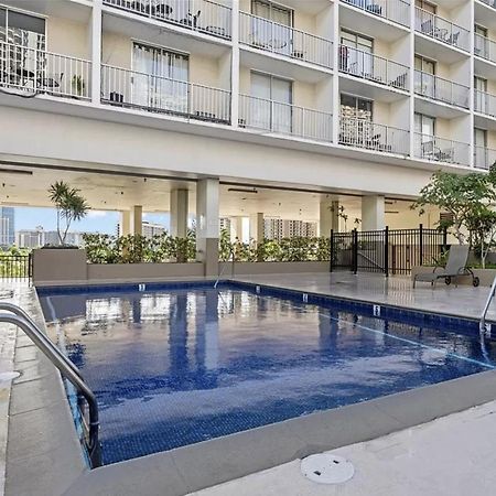 Gem Of Waikiki At Inn On The Park Honolulu Kültér fotó