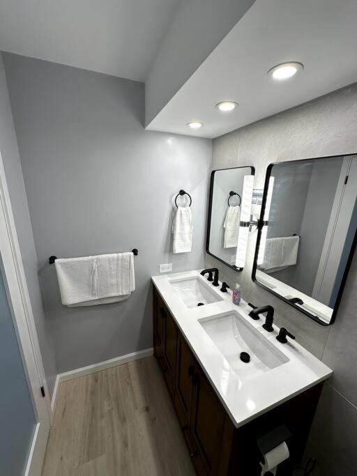 Gem Of Waikiki At Inn On The Park Honolulu Kültér fotó